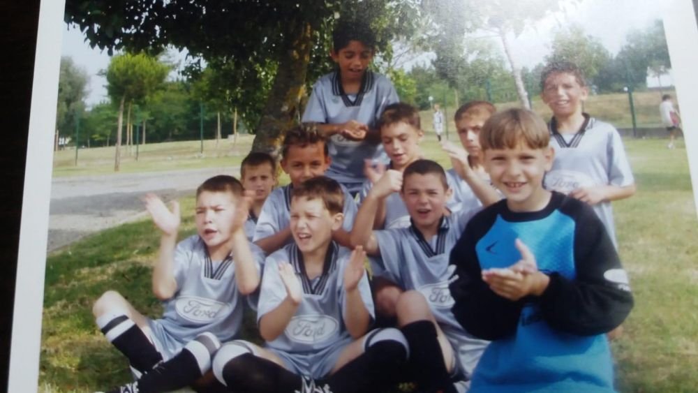 EXCLUSIV www.sport.ro | Ziua NATIONALA a copilului! Amintiri GENIALE din copilarie cu Chiriches, Puscas si Razvan Marin pentru fanii sport.ro!_10