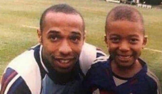 Cum ajungi ca Neymar si Mbappe? :) Stelele Parisului le dau sfaturi tuturor copiilor din lume de 1 iunie_9