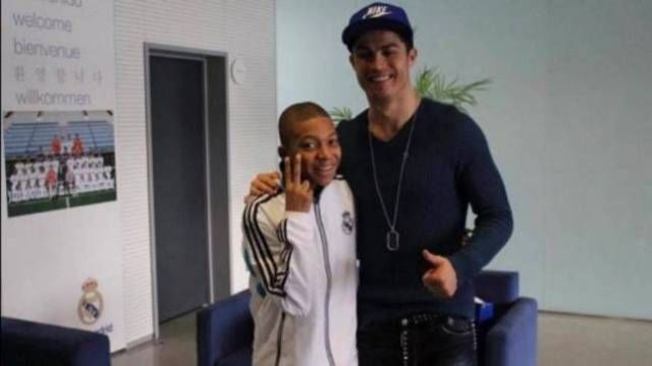 Cum ajungi ca Neymar si Mbappe? :) Stelele Parisului le dau sfaturi tuturor copiilor din lume de 1 iunie_10