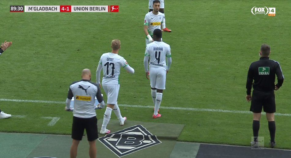 A asteptat 4 sezoane sa joace 3 minute! Cine este fotbalistul care a debutat in Bundesliga dupa 4 ani de la transfer_3
