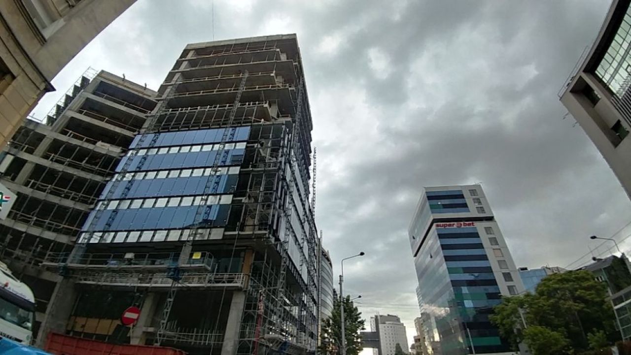 Super-cladirea lui Ion Tiriac de langa sediul Guvernului este aproape finalizata!_1