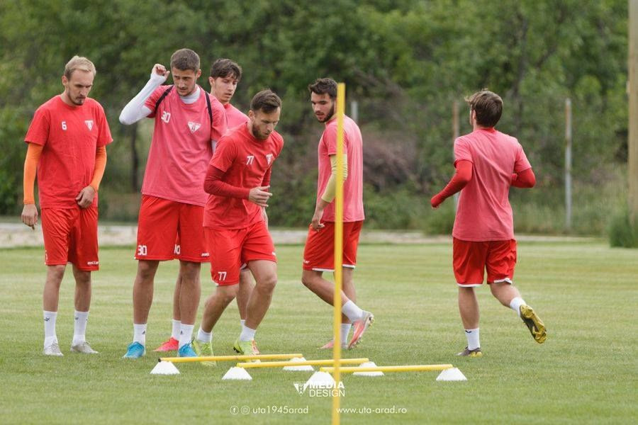 UTA a reluat antrenamentele colective! Laszlo Balint e convins ca baietii nu se vor expune_6