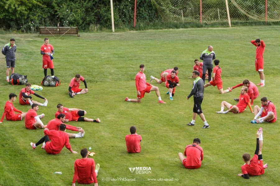 UTA a reluat antrenamentele colective! Laszlo Balint e convins ca baietii nu se vor expune_8