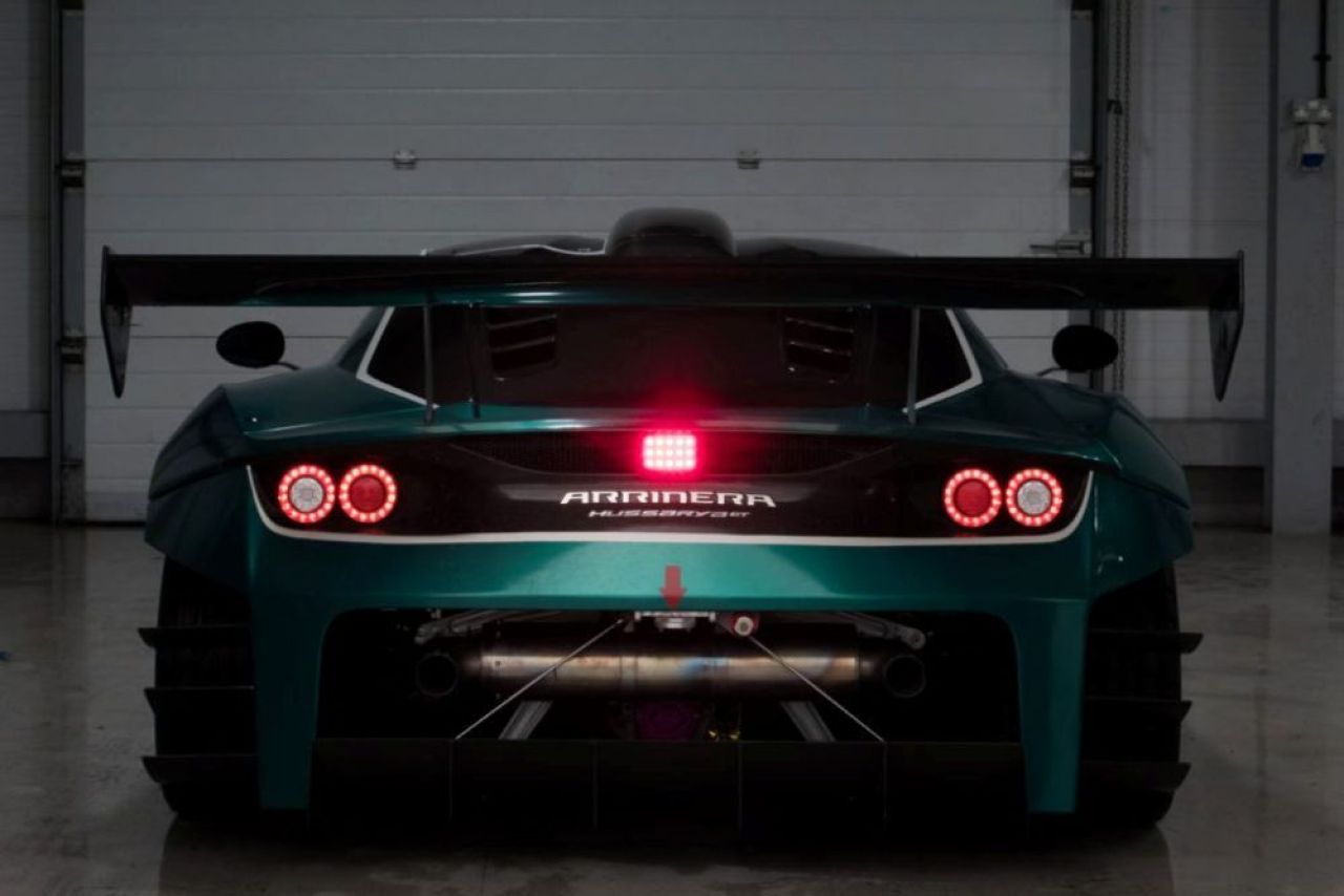 Cum arata bolidul construit in Polonia, care este cunoscut ca “Lamborghini din Europa de Est”_7