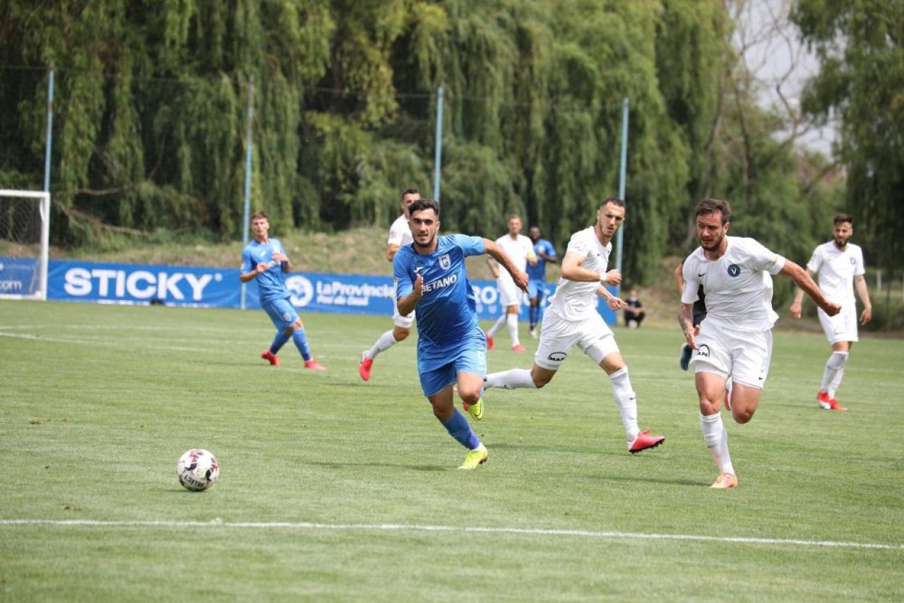 Craiova 2-1 Viitorul | Bergodi si-a trezit elevii in al doilea amical! Craiova, victorie adusa de dubla lui Barbut_10