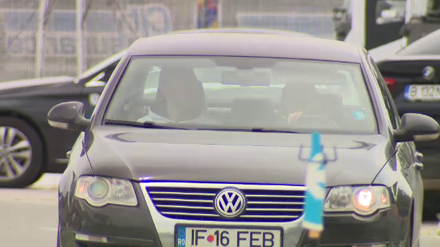 Bine ati venit in PARCUL AUTO de sute de mii de euro al FCSB! Ce SUPER MASINI au fotbalistii in care Becali a aruncat cu valize de bani_8
