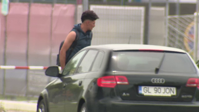 Bine ati venit in PARCUL AUTO de sute de mii de euro al FCSB! Ce SUPER MASINI au fotbalistii in care Becali a aruncat cu valize de bani_18