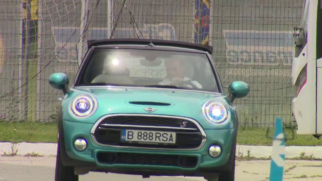 Bine ati venit in PARCUL AUTO de sute de mii de euro al FCSB! Ce SUPER MASINI au fotbalistii in care Becali a aruncat cu valize de bani_19
