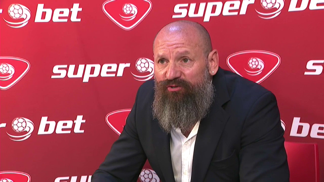 Istorisirea lui Bogdan Stelea care bagă spaima &icirc;n tricolori: S-a mai &icirc;nt&acirc;mplat să părăsească terenul și să le dea c&acirc;știg de cauză