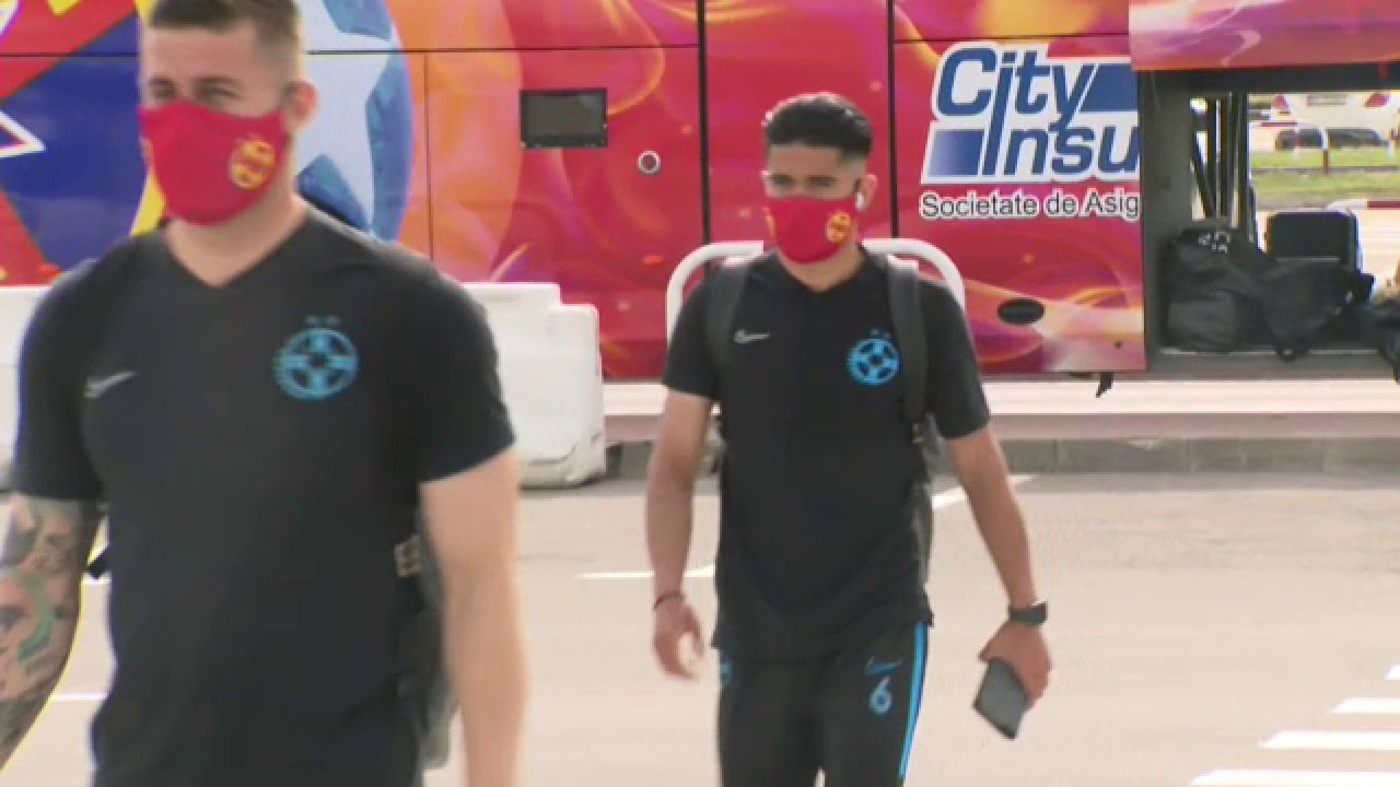 Florinel Coman si look-ul care il face sa para de 100 de milioane: seamana PERFECT cu Sancho! :) Cum au aparut stelistii pe aeroport_2