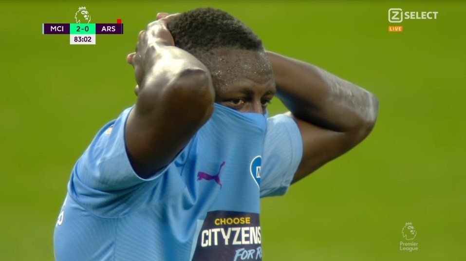 Atentie, imagini socante din meciul lui City! Ederson si-a facut KO colegul cu un atac incredibil! A ramas inconstient pe gazon si jucatorii au inceput sa planga_3