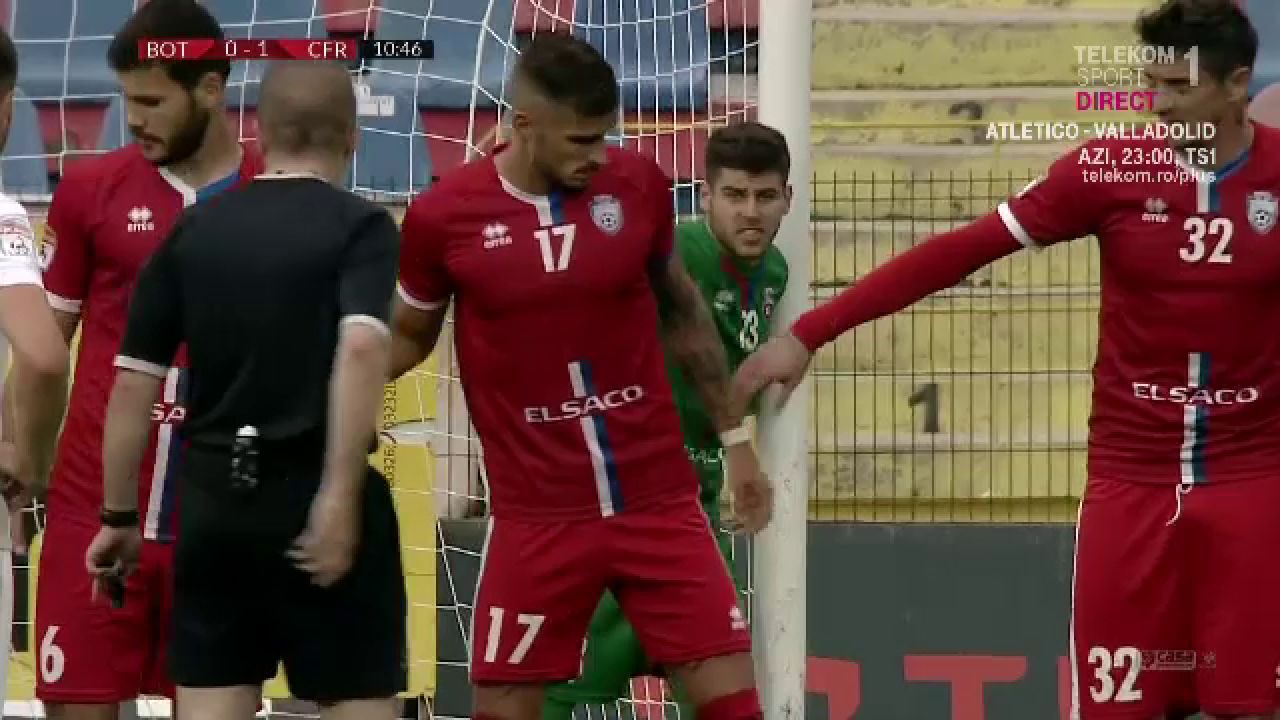 Deac, nu vrei tu sa dai gol? :)) ZIDUL SF al Botosaniului la faza din care s-a facut 2-0! Ce s-a intamplat_1