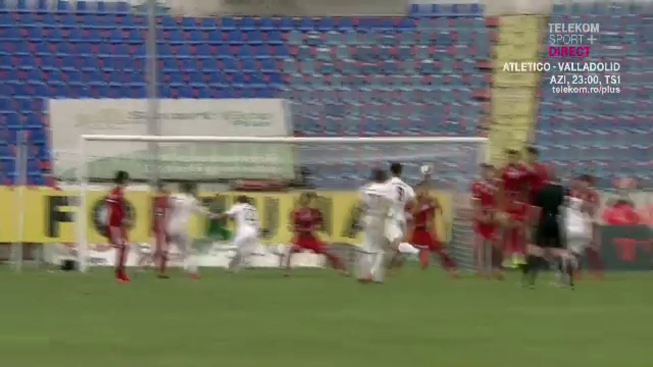 Deac, nu vrei tu sa dai gol? :)) ZIDUL SF al Botosaniului la faza din care s-a facut 2-0! Ce s-a intamplat_5