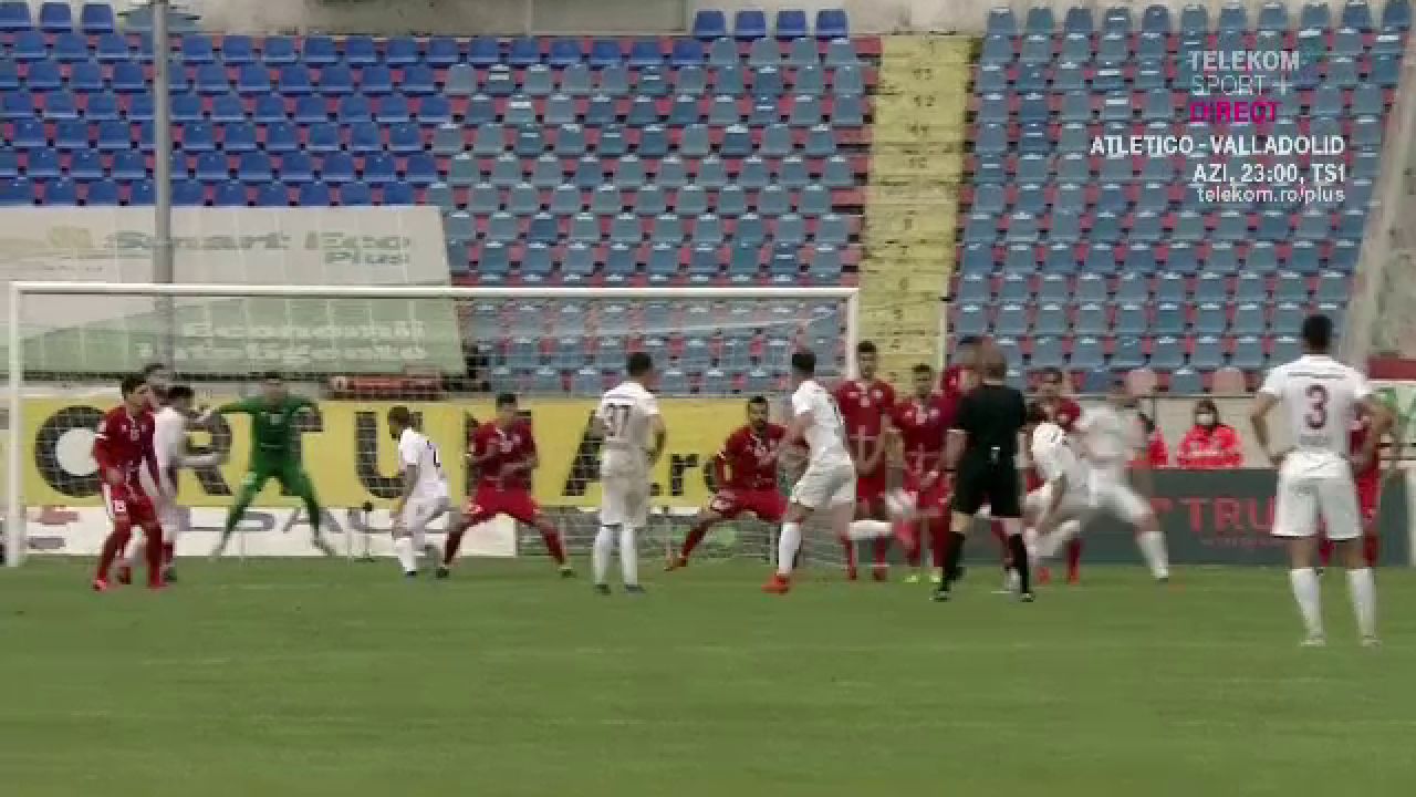 Deac, nu vrei tu sa dai gol? :)) ZIDUL SF al Botosaniului la faza din care s-a facut 2-0! Ce s-a intamplat_6