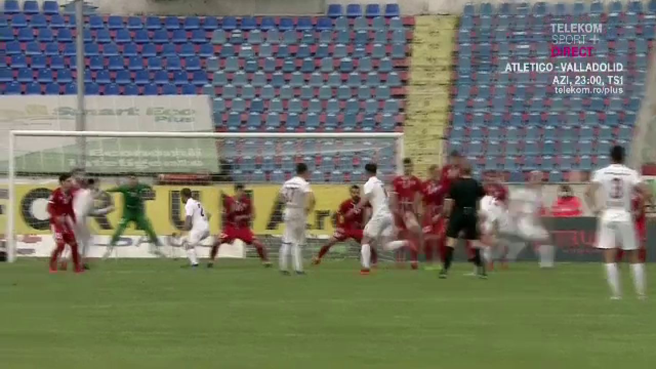Deac, nu vrei tu sa dai gol? :)) ZIDUL SF al Botosaniului la faza din care s-a facut 2-0! Ce s-a intamplat_7
