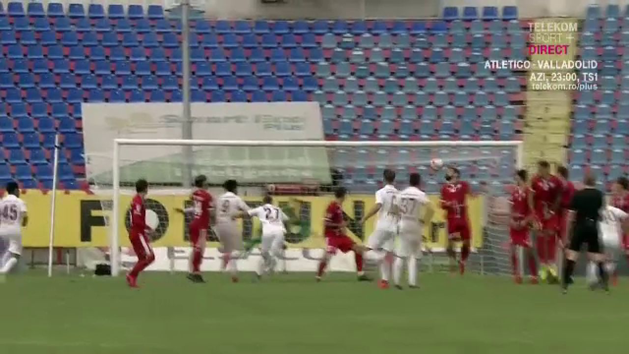 Deac, nu vrei tu sa dai gol? :)) ZIDUL SF al Botosaniului la faza din care s-a facut 2-0! Ce s-a intamplat_12