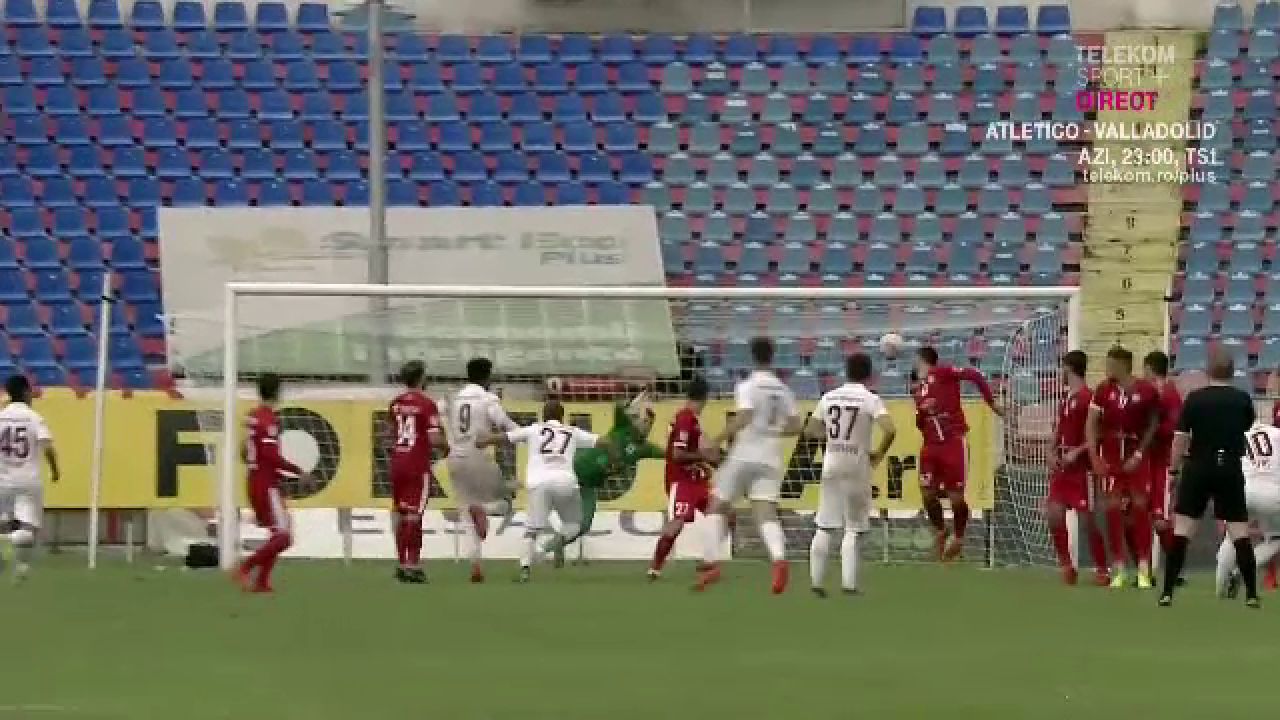 Deac, nu vrei tu sa dai gol? :)) ZIDUL SF al Botosaniului la faza din care s-a facut 2-0! Ce s-a intamplat_13