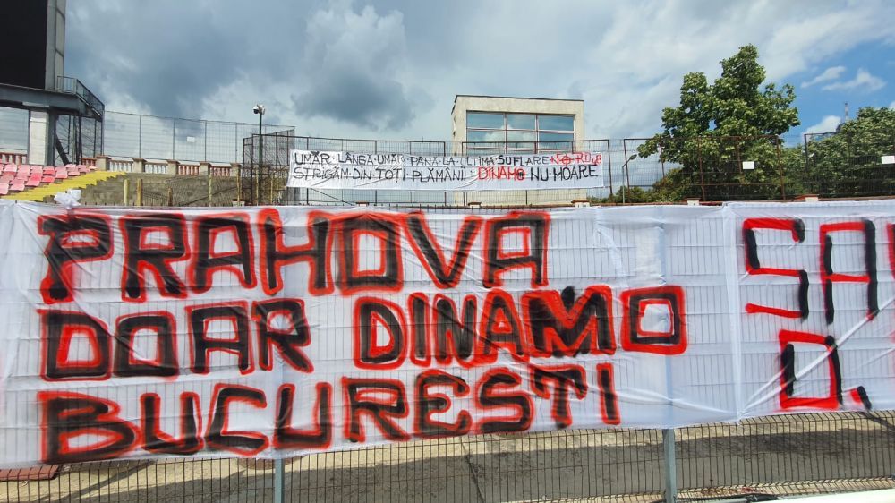 Dinamo, SOLD OUT a doua oara la rand, desi meciul se joaca fara suporteri! Stadionul e PLIN de mesaje de la fani! Tucudean a cumparat peste 400 de tichete_2