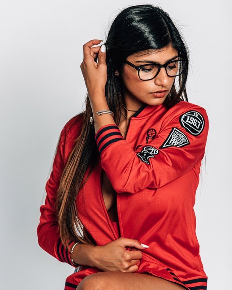 Mia Khalifa, mai sincera ca niciodata! Cele mai mari regrete ale fostei actrite din filme pentru adulti: "M-am impuscat singura in picior!"