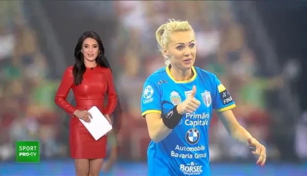 ARDE banca CSM-ului! Una dintre cele mai SEXY handbaliste s-a facut antrenoare si ii va da sfaturi Cristinei Neagu