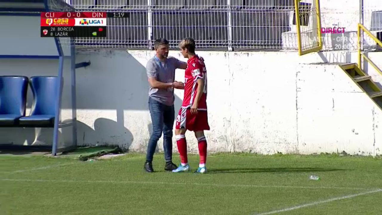 Spectacolul PENIBILULUI la Dinamo! L-au scos pe pustiul Borcea dupa 65 de secunde, apoi l-au luat in brate! Petrescu reloaded la Dinamo_12