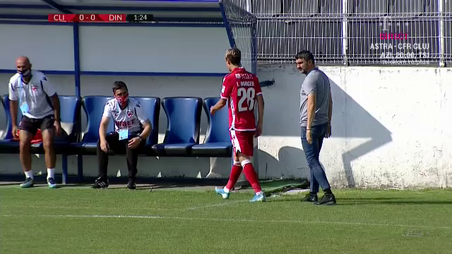 Spectacolul PENIBILULUI la Dinamo! L-au scos pe pustiul Borcea dupa 65 de secunde, apoi l-au luat in brate! Petrescu reloaded la Dinamo_13