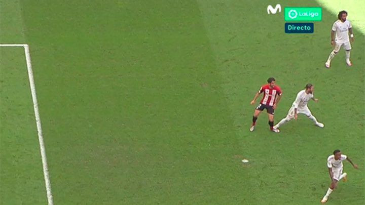 Nimic, l-am calcat un pic, dar n-a fost penalty! Ramos a INFURIAT natiunea anti-Real cu ultima aroganta! Spaniolii au innebunit si acuza ca VAR o face campioana pe Real