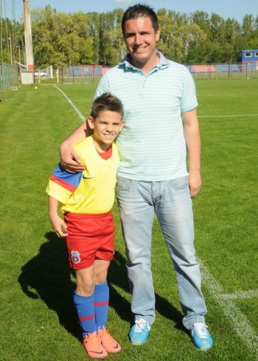 Imagini INCREDIBILE: FCSB l-a dat afara pe jucatorul INDRAGOSTIT de echipa!