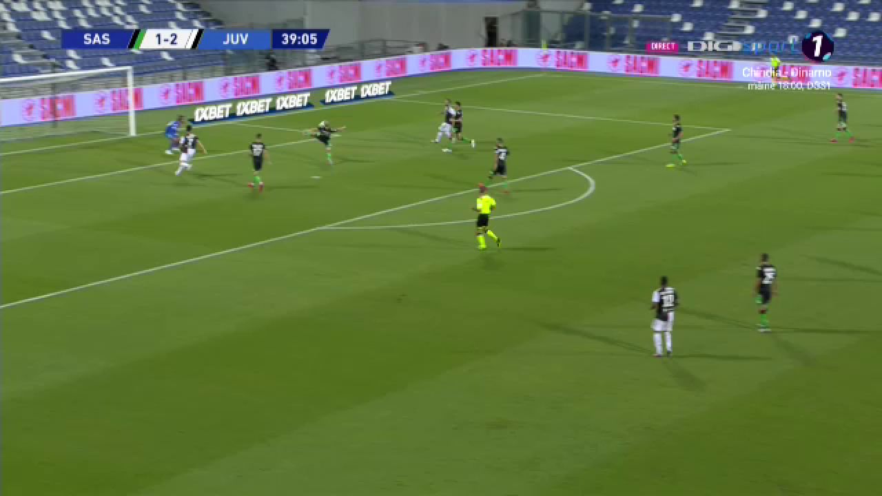 Cam greu cu Vladut! :) Chiriches l-a bagat in DEPRESIE pe Ronaldo! Interventii fantastice ale capitanului nationalei in fata lui Cristiano_3