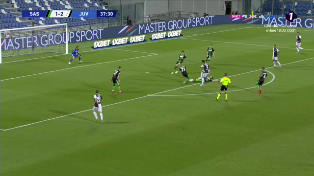 Cam greu cu Vladut! :) Chiriches l-a bagat in DEPRESIE pe Ronaldo! Interventii fantastice ale capitanului nationalei in fata lui Cristiano_8