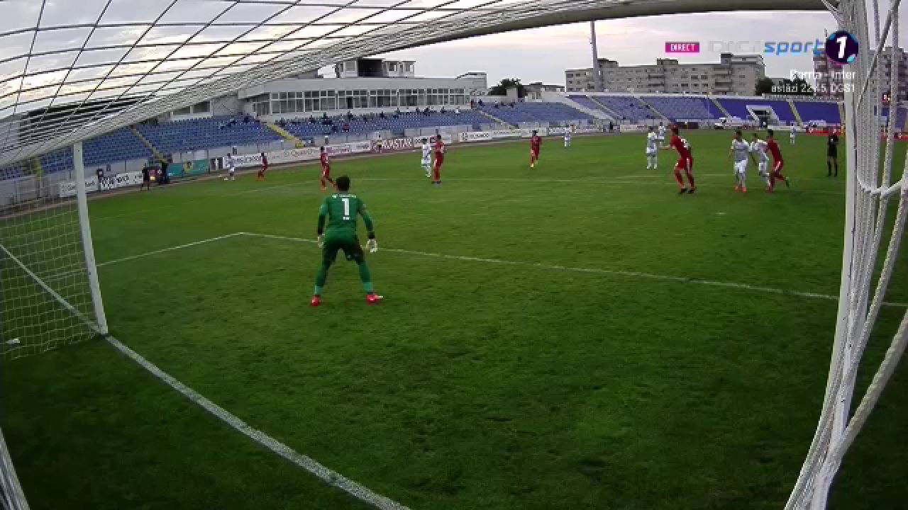 Simulare PENIBILA a lui Koljic in careul Botosaniului! Moldovenii au cerut si ei penalty dupa ce Cosic si Bancu l-au facut HAMBURGER pe Chindris_5