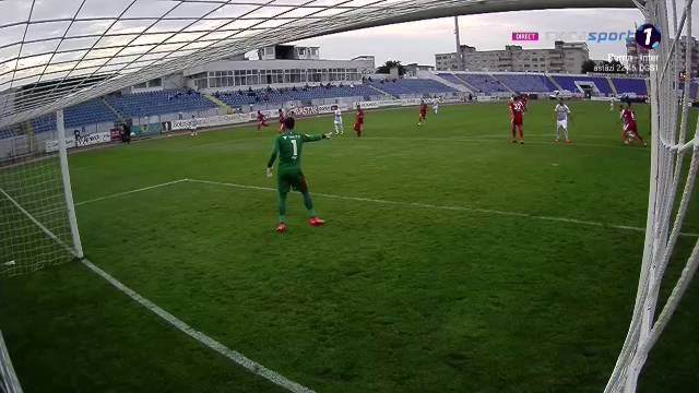 Simulare PENIBILA a lui Koljic in careul Botosaniului! Moldovenii au cerut si ei penalty dupa ce Cosic si Bancu l-au facut HAMBURGER pe Chindris_9
