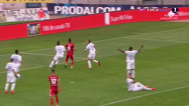 Simulare PENIBILA a lui Koljic in careul Botosaniului! Moldovenii au cerut si ei penalty dupa ce Cosic si Bancu l-au facut HAMBURGER pe Chindris_12