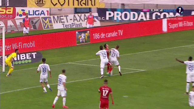 Simulare PENIBILA a lui Koljic in careul Botosaniului! Moldovenii au cerut si ei penalty dupa ce Cosic si Bancu l-au facut HAMBURGER pe Chindris_14