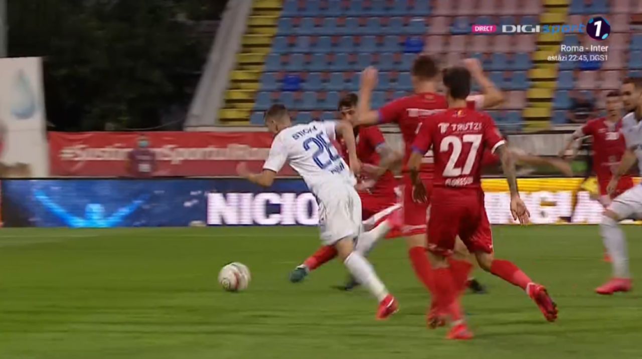 Botosani 0-2 Craiova | EXECUTATI din penalty! Craiova castiga la Botosani si se duce la 4 puncte PESTE CFR! Titlul e TOT mai aproape!_10
