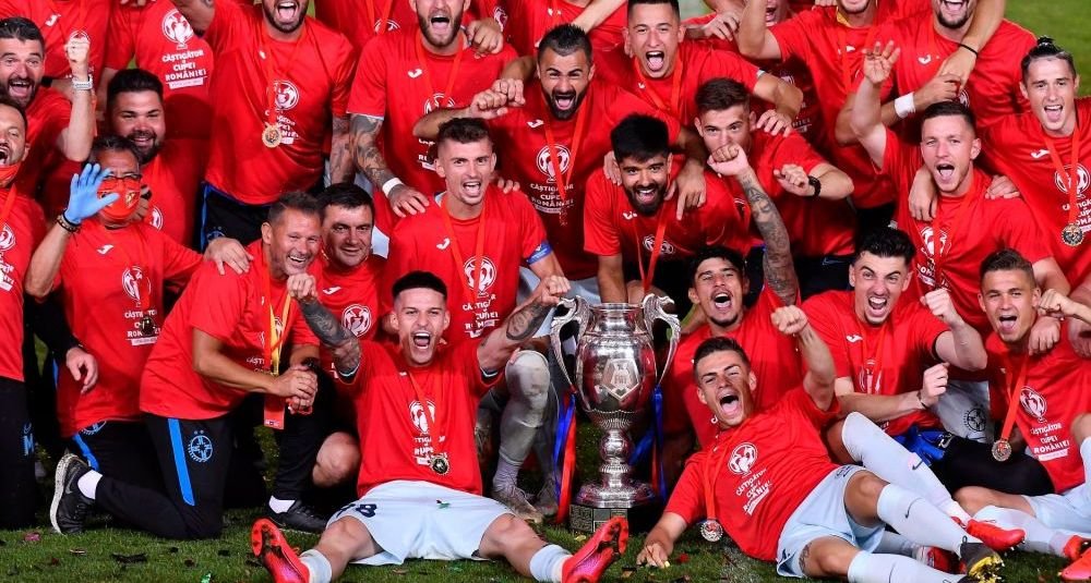 CIRC, NU FOTBAL! Un caz de COVID va insemna meci pierdut cu 3-0 in sezonul viitor! Anunt CUTREMURATOR al sefului LPF
