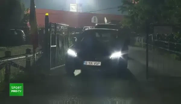 BREAKING NEWS: Aroganta de 350 000 de euro a lui Radoi! Si-a luat o masina cum nu s-a mai vazut in Romania! Cum arata BIJUTERIA