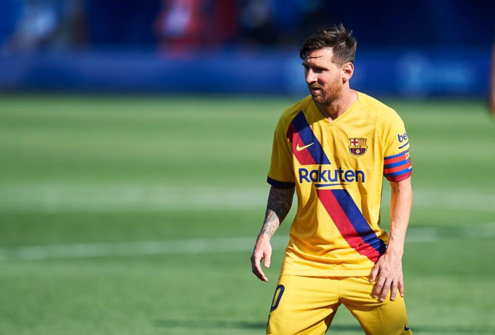 Cand credeai ca le-ai vazut PE TOATE, a inventat NEBUNIA ASTA! Ce a putut sa faca Messi cu o minge de tenis si o doza de suc