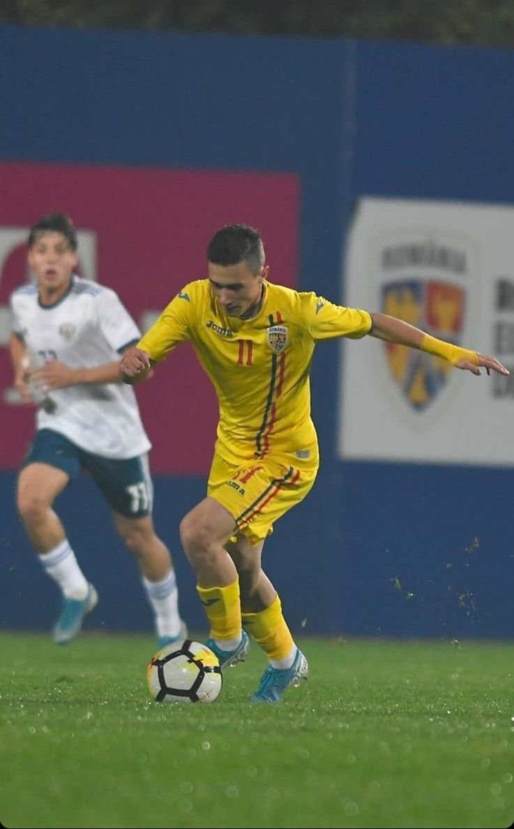 Cand visele devin realitate: de la o poza cu idolul, la adversari in Liga 1_3