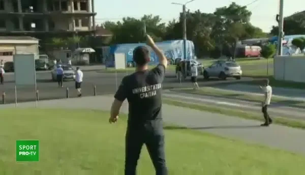 ASA arata NE-BU-NI-A dupa titlu! Show FANTASTIC la Craiova: fanii au venit cu miile la stadion inaintea FINALEI cu CFR! Ce s-a intamplat cu autocarele echipei