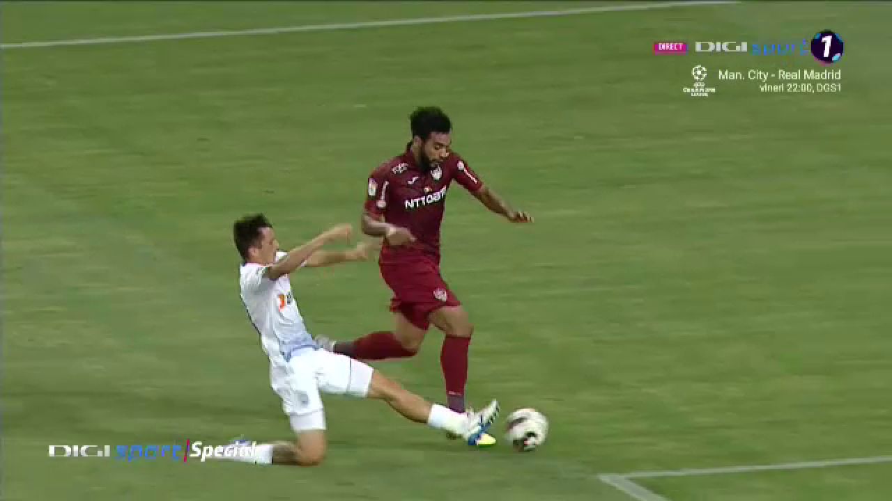 CFR a cerut DOUA penalty-uri in prima repriza! Craciunescu spune ca unul e CLAR! Ce s-a intamplat_4