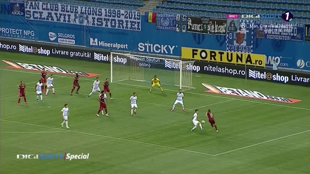 CFR a cerut DOUA penalty-uri in prima repriza! Craciunescu spune ca unul e CLAR! Ce s-a intamplat_13