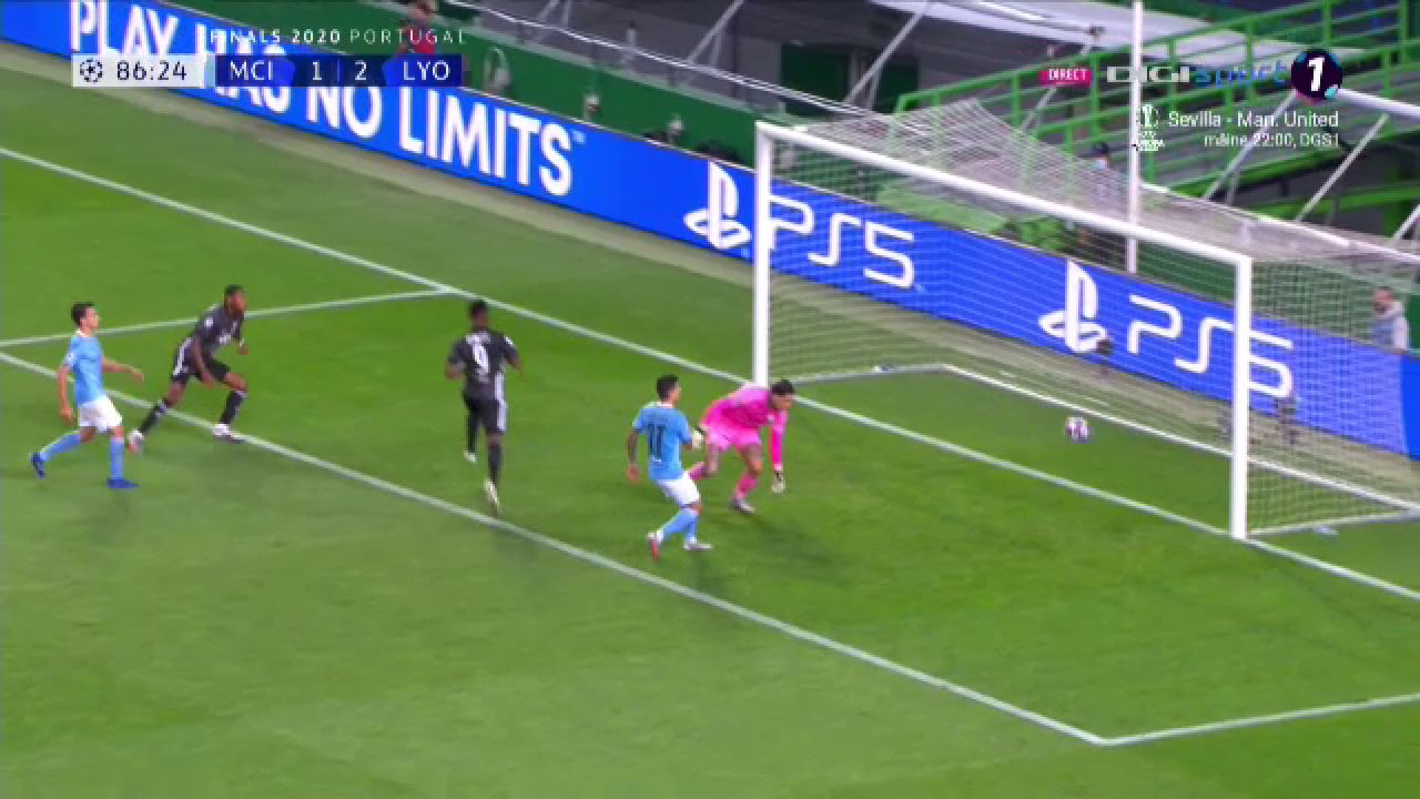 City e BLESTEMATA! Omul de 150 de milioane al lui Guardiola a RATAT cu poarta GOALA in fata cu 40 de secunde inaintea golului de 3-1! ATAC de panica pentru Guardiola pe banca_12