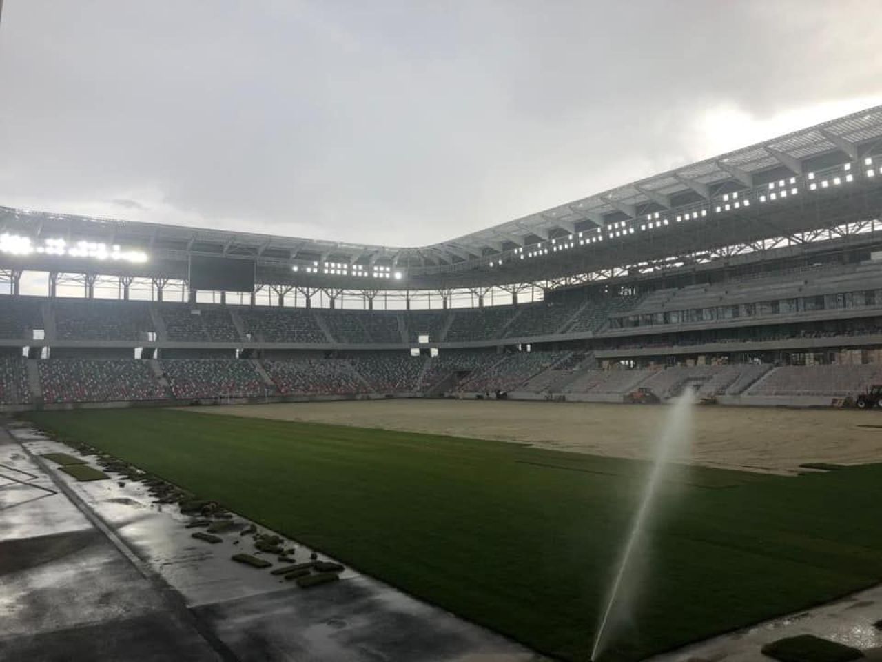 S-a facut LUMINA in Ghencea! Nocturna de pe stadionul Steaua a fost aprinsa! Imagini senzationale cu arena _1