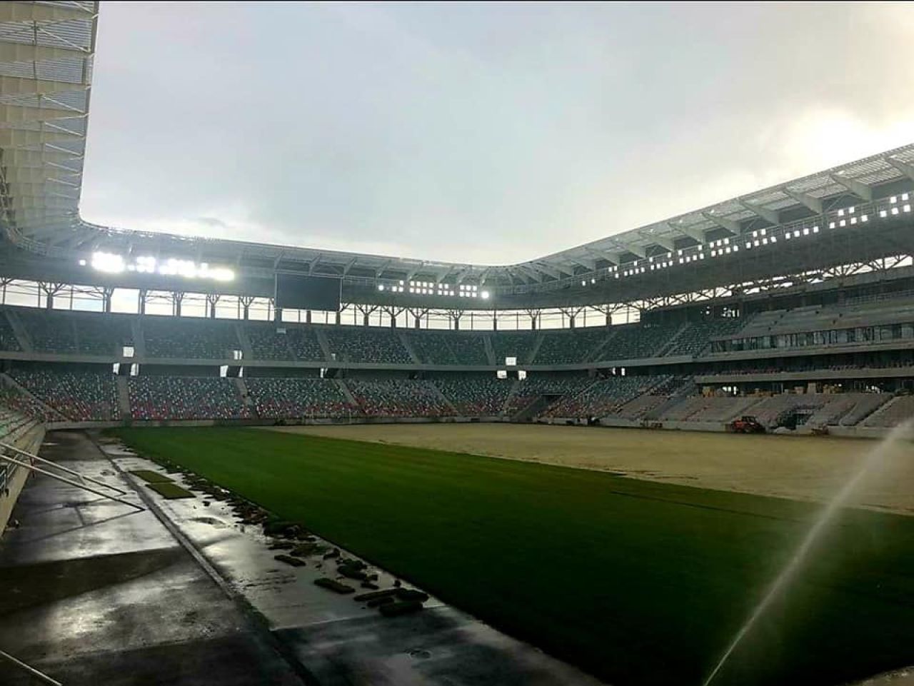 S-a facut LUMINA in Ghencea! Nocturna de pe stadionul Steaua a fost aprinsa! Imagini senzationale cu arena _3