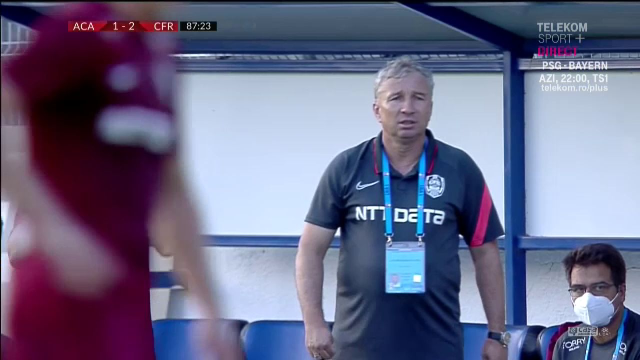 'BIZONUL' s-a mutat la CFR! :) Gnohere nu mai e grasutul Ligii 1! Cum ce look pufos a aparut Petrescu pe banca in meciul cu Clinceni_4