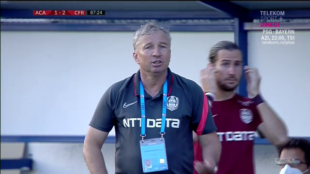 'BIZONUL' s-a mutat la CFR! :) Gnohere nu mai e grasutul Ligii 1! Cum ce look pufos a aparut Petrescu pe banca in meciul cu Clinceni_5