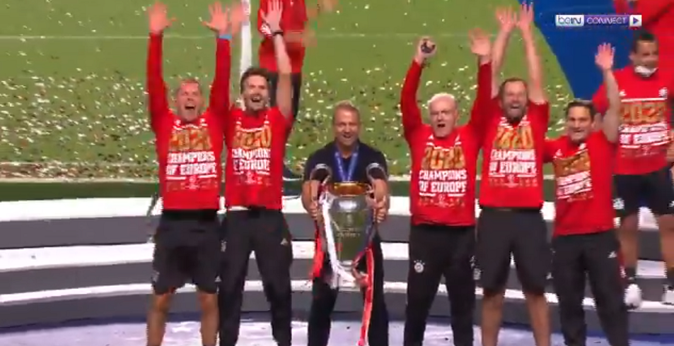 S-a PIERDUT COMPLET! Moment genial pentru Hansi Flick pe podiumul de premiere! Ce a facut cu trofeul Champions League