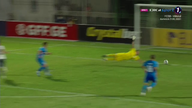 HALUCINANT! Jucatorul dat afara de Clinceni dupa 33 de minute a DISTRUS-O pe Craiova! Meci PENIBIL pentru olteni, erori de liga a 2-a la RUSINEA SEZONULUI pentru Romania in Europa_16