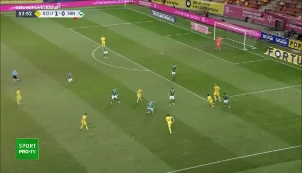 Ianis Hagi a cerut penalty la o cadere in careul advers